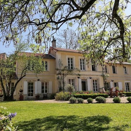 Le Domaine Des Platanes Bed & Breakfast Bourg-Charente Eksteriør bilde