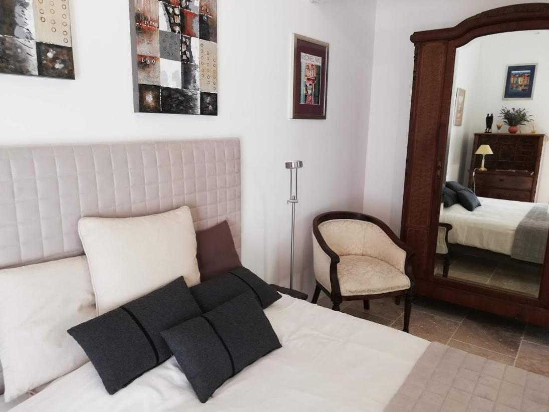 Le Domaine Des Platanes Bed & Breakfast Bourg-Charente Eksteriør bilde