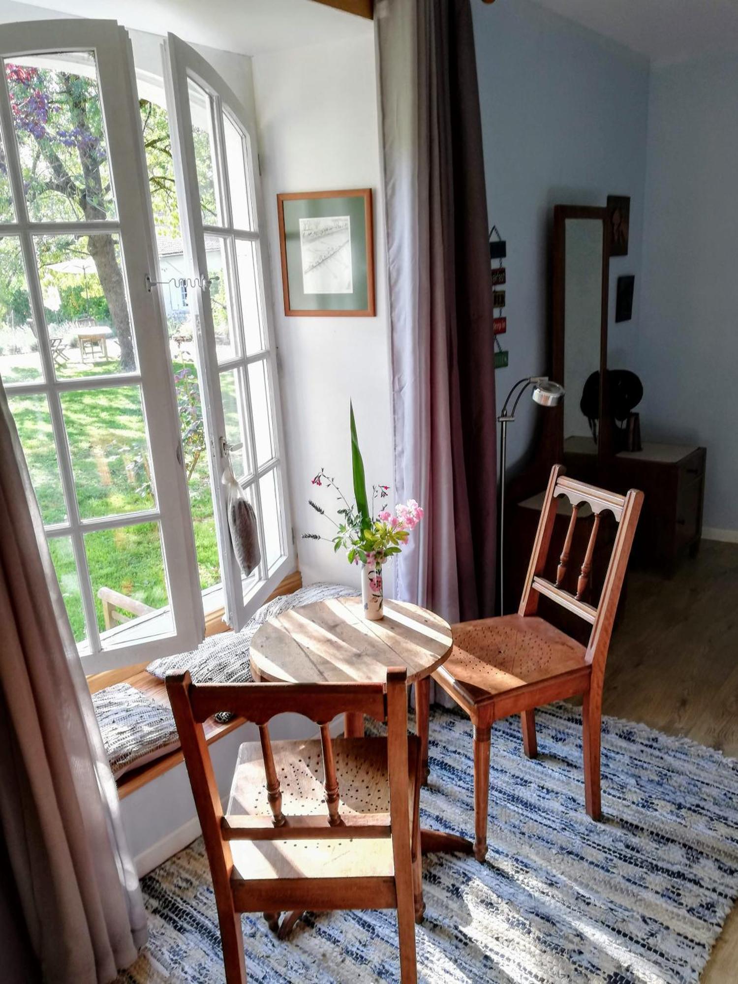 Le Domaine Des Platanes Bed & Breakfast Bourg-Charente Eksteriør bilde