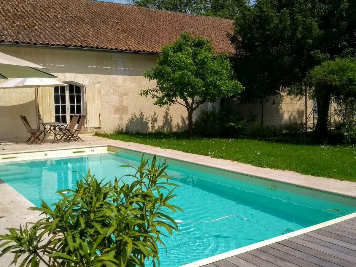 Le Domaine Des Platanes Bed & Breakfast Bourg-Charente Eksteriør bilde